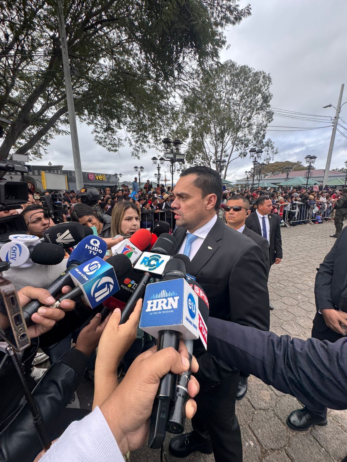 Gobierno no hará compras directas de medicamentos